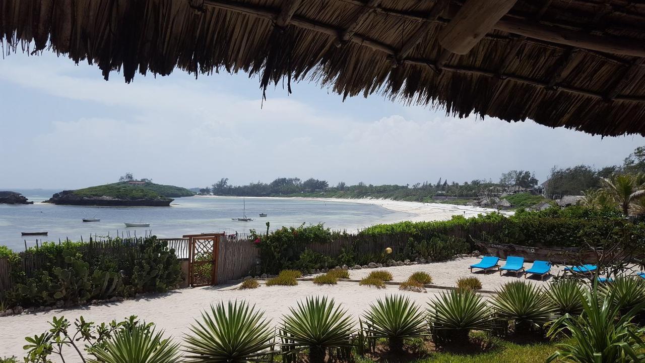 Sunset Beach Resort Watamu Exterior photo
